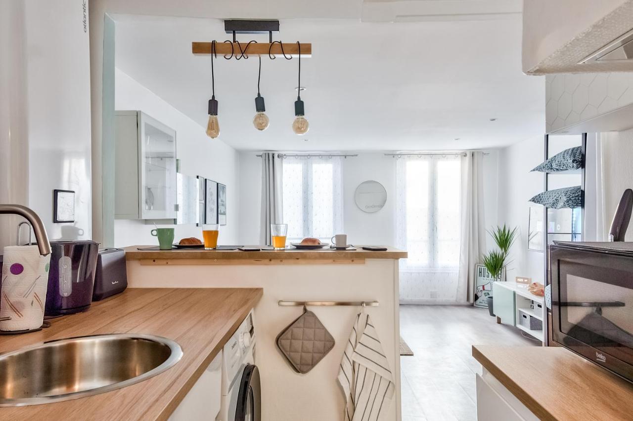 Studio Cosy En Plein Coeur Historique De Pontoise Apartment Bagian luar foto